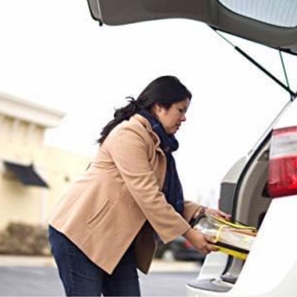 2 Pack of LifeVac Yellow Travel Kit - Portable Rescue Device, First Aid - Picture 4 of 5